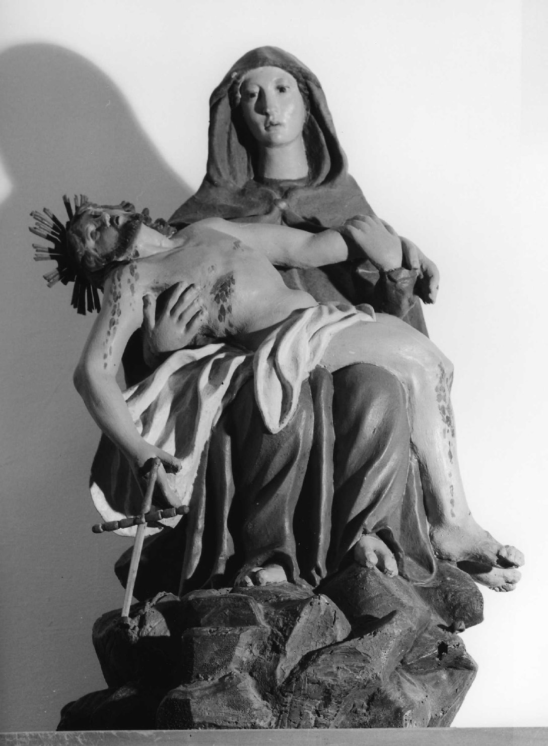 Pietà (statua, opera isolata) di Brilla Antonio (bottega) (seconda metà sec. XIX)