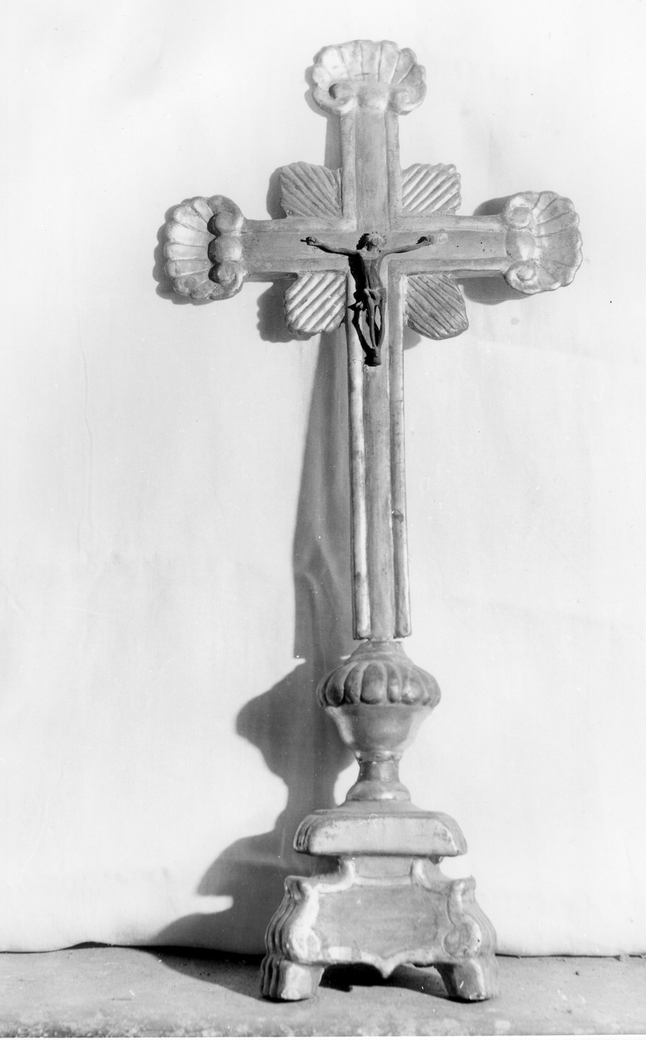 croce d'altare, opera isolata - bottega ligure (fine/inizio secc. XVIII/ XIX)
