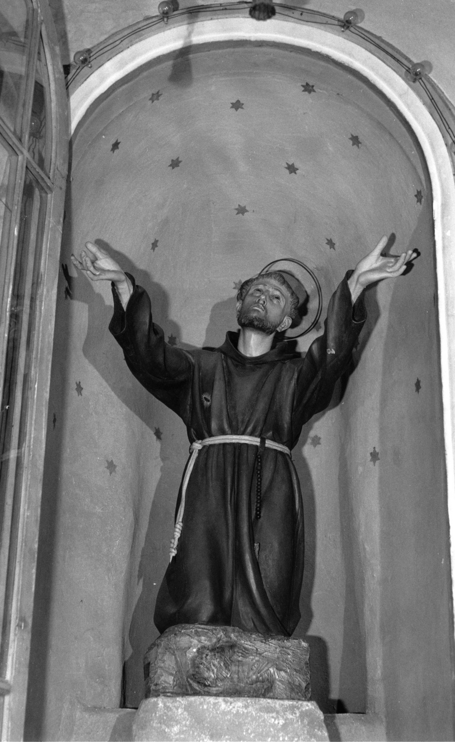 San Francesco d'Assisi (statua) di Stuflesser Ferdinand (bottega) (fine/inizio secc. XIX/ XX)