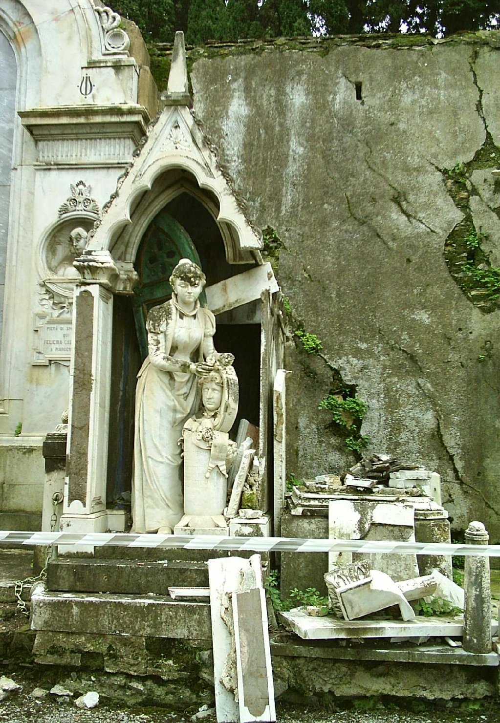 monumento funebre - a cappella, opera isolata - ambito ligure (fine sec. XIX)