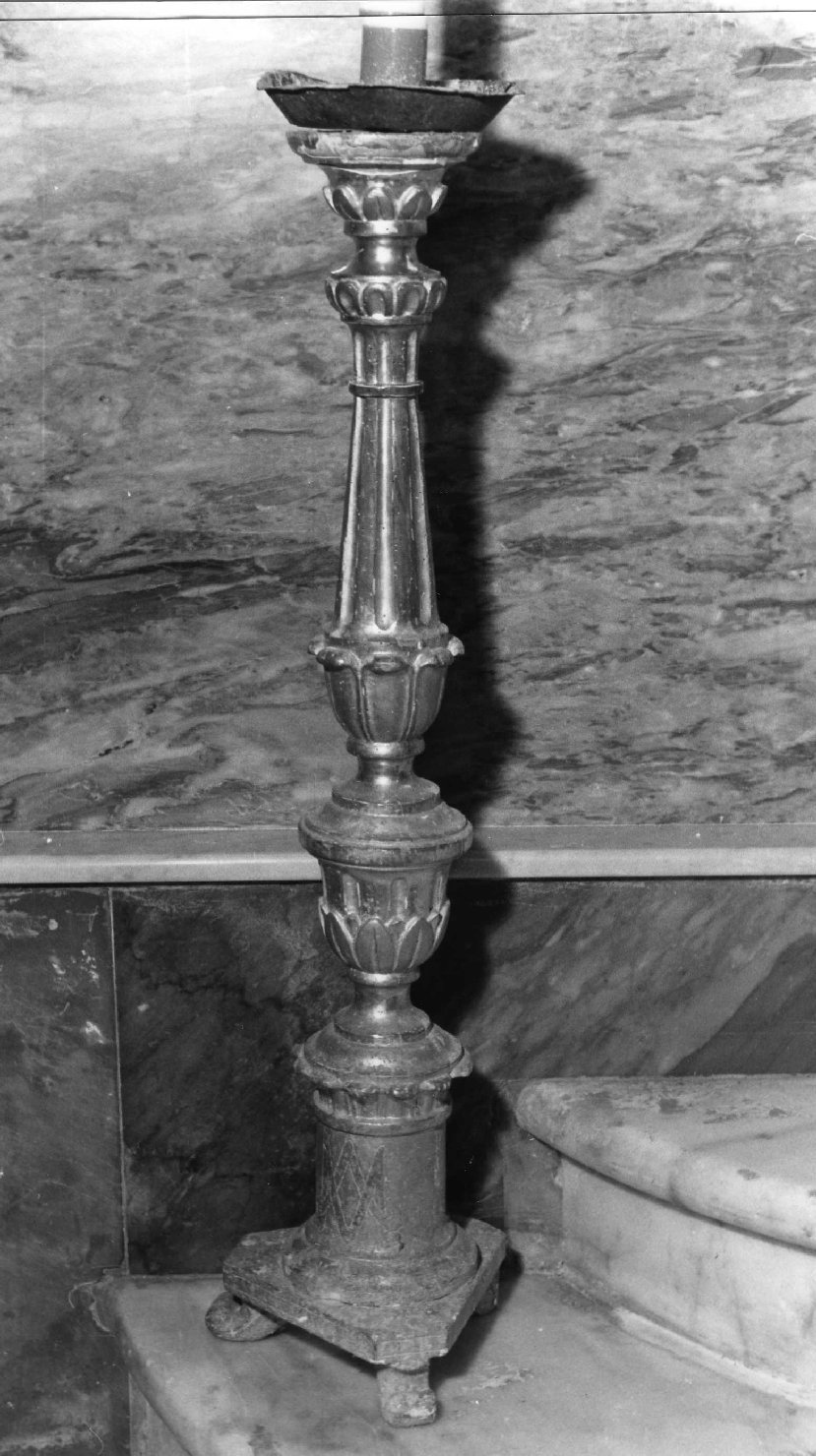 candeliere d'altare, serie - manifattura ligure (fine/inizio secc. XVIII/ XIX)