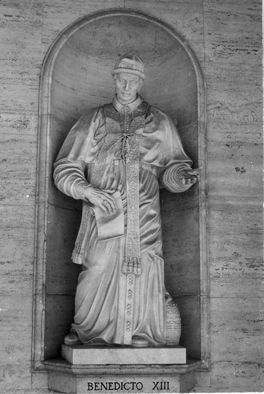 papa Benedetto XIII (statua) di Campi Paolo (prima metà sec. XVIII)