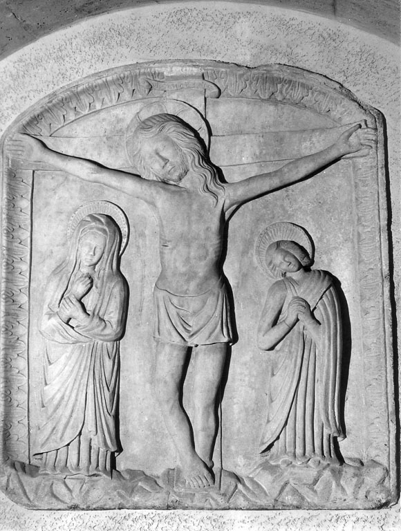 crocifissione di Cristo con la Madonna e S. Giovanni Evangelista (rilievo) - ambito lombardo (sec. XII)