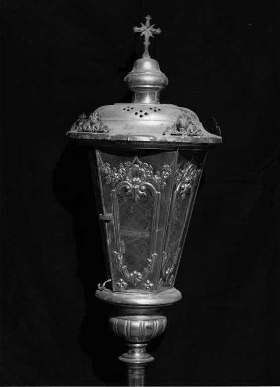 lanterna processionale, serie - manifattura laziale (sec. XIX)