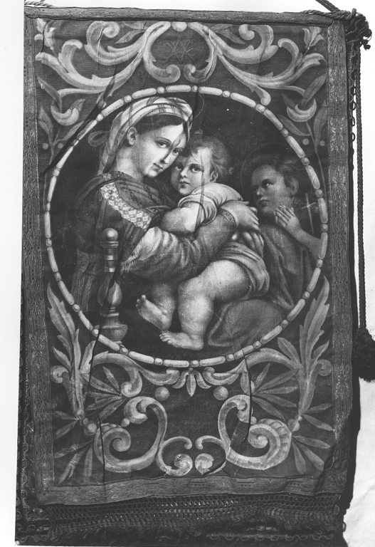 Madonna della Seggiola, Madonna con Bambino (stendardo processionale) - ambito laziale (fine/inizio secc. XIX/ XX)