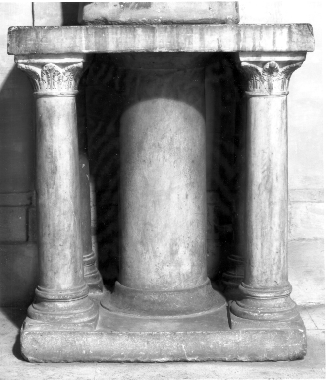 mensa d'altare - ambito romano (fine/inizio secc. XIV/ XV)