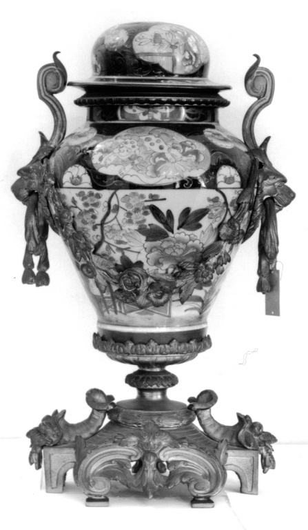 vaso a bulbo, coppia - ambito piemontese, ambito cinese (prima metà, seconda metà sec. XVIII, sec. XIX)