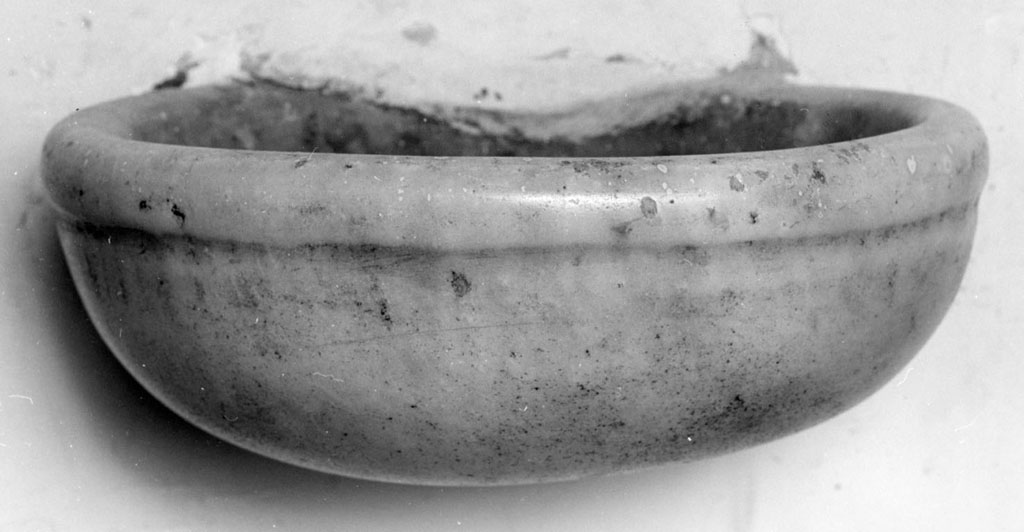 acquasantiera pensile - ambito romano (fine sec. XIX)