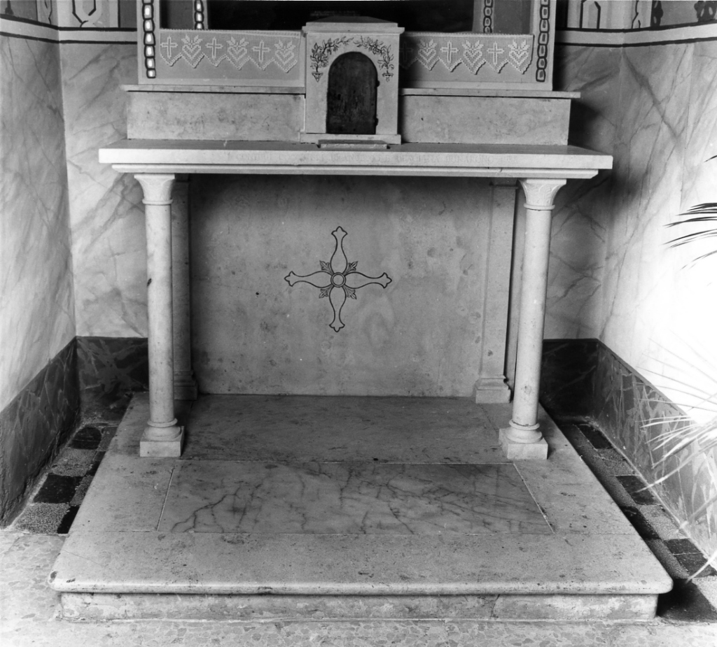 altare - ambito laziale (secondo quarto sec. XX)