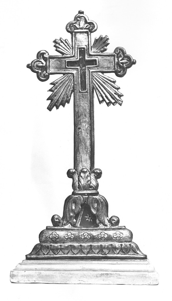 reliquiario - a croce - ambito laziale (fine/inizio secc. XVIII/ XIX)