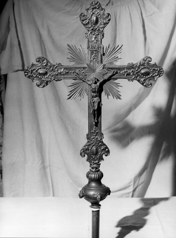 croce processionale - manifattura laziale (sec. XVIII)