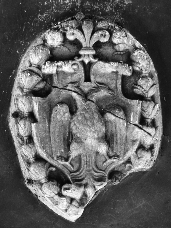 stemma farnesiano (rilievo) - ambito laziale (sec. XVI)