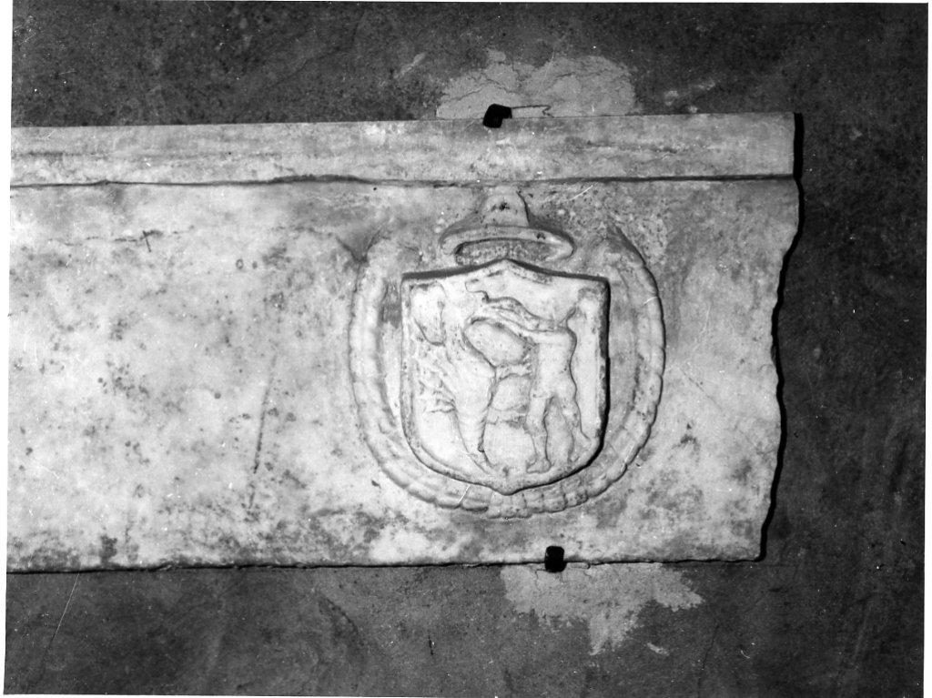 stemma gentilizio (rilievo) - ambito Italia centro-meridionale (sec. XV)
