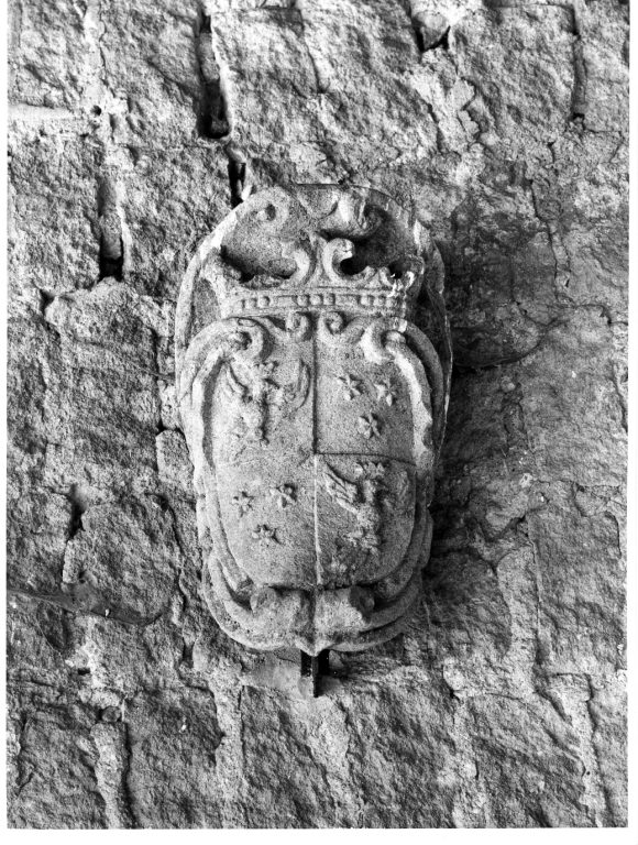 stemma (rilievo) - manifattura viterbese (fine/inizio secc. XVI/ XVII)