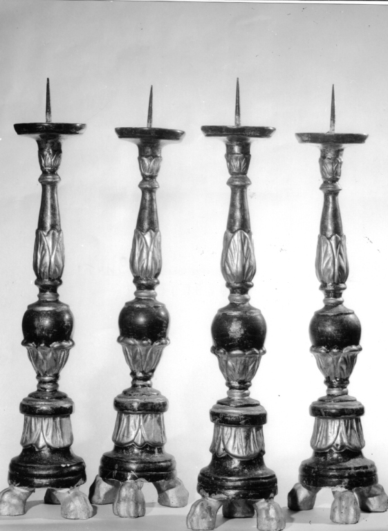 candeliere d'altare, serie - ambito romano (sec. XIX)