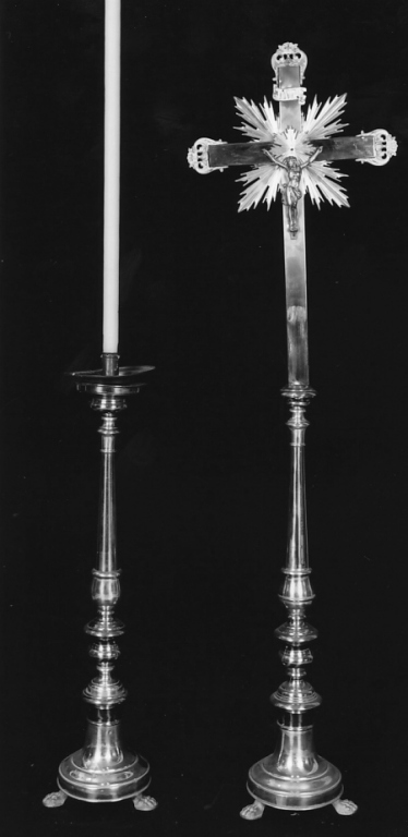 candeliere, serie - produzione campana (sec. XX)