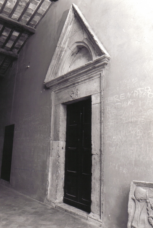 portale - ambito toscano (sec. XV)