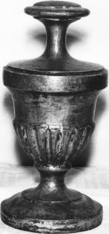 vaso d'altare con composizione floreale - ambito laziale (sec. XVIII)