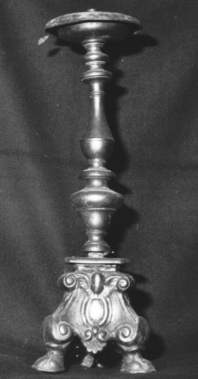 candeliere d'altare - ambito laziale (sec. XVIII)