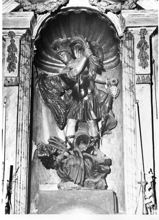 San Michele Arcangelo combatte il drago (statua) - ambito laziale (sec. XIX)