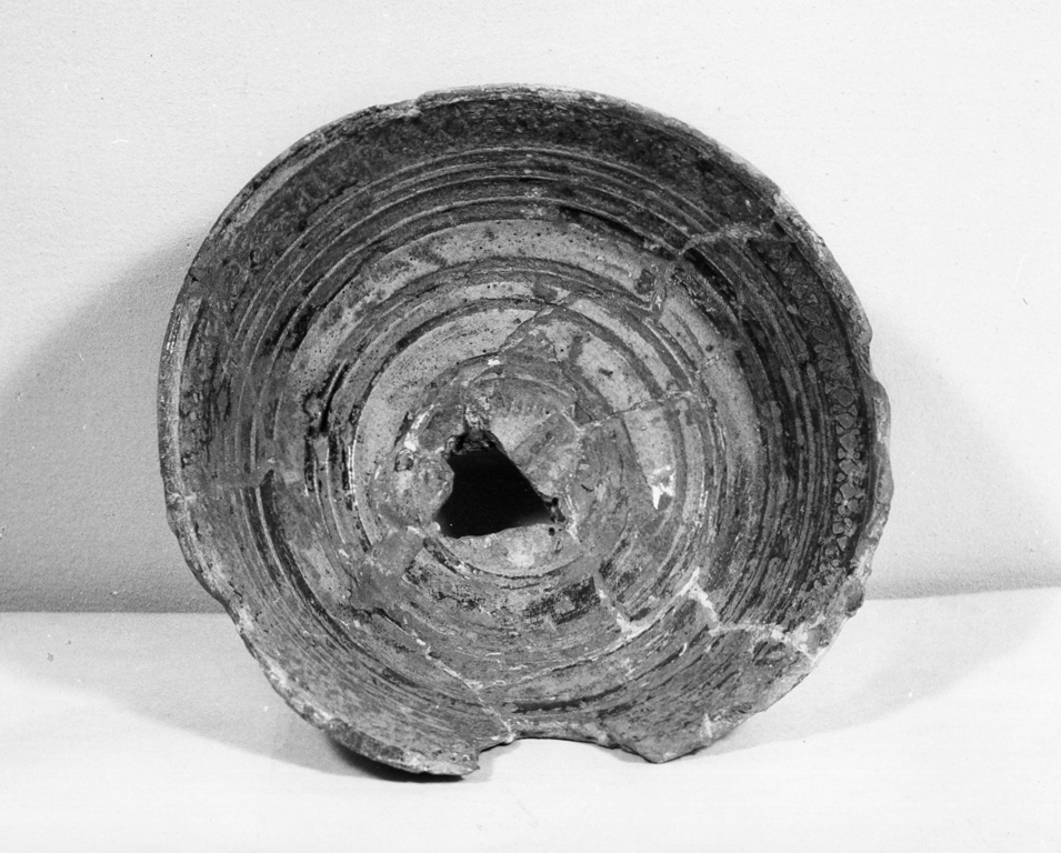 patera, frammento - manifattura campana (sec. XIII)