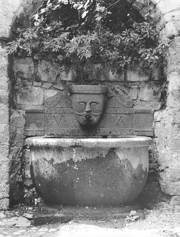 fontana - a muro - ambito Italia centrale (sec. XIX)