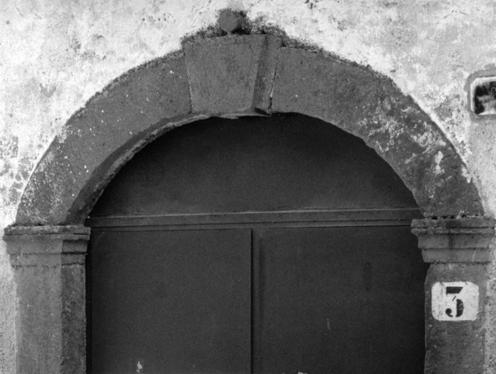 portale - ambito romano-laziale (fine sec. XVII)