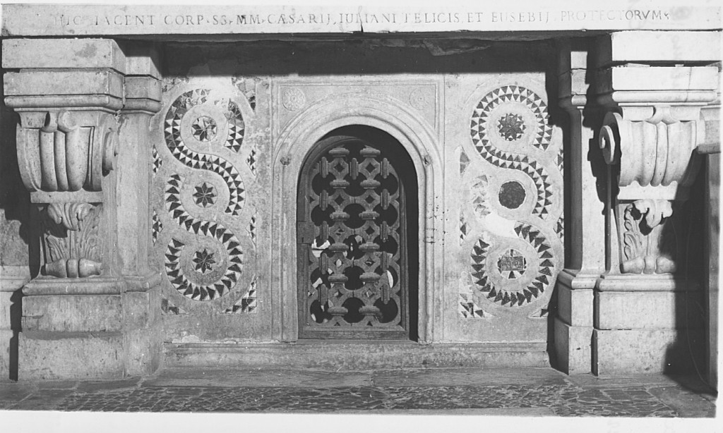 altare - ambito cosmatesco, ambito laziale (secc. XIII/ XVIII)
