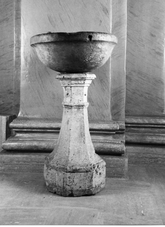 fonte battesimale - a fusto - ambito romano (sec. XVII)