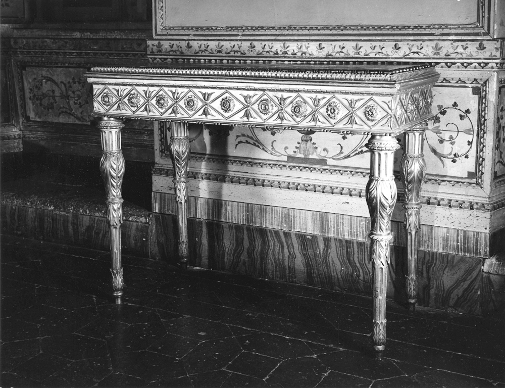 console, coppia - bottega Italia centrale (fine sec. XVIII)