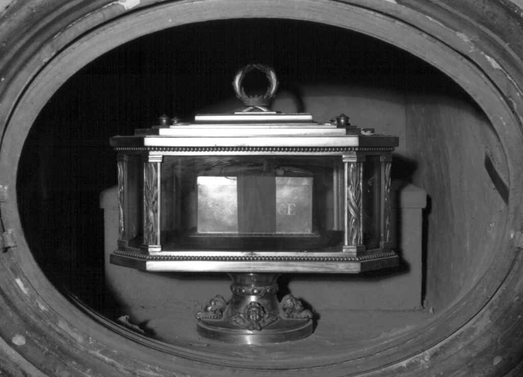 reliquiario a teca - a urna - ambito laziale (metà sec. XIX)