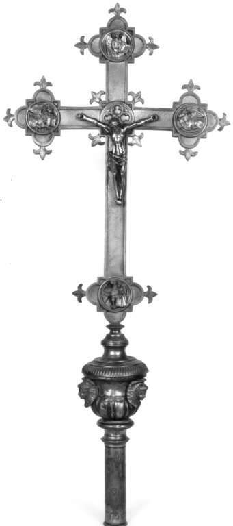 croce processionale - ambito laziale (prima metà sec. XX)