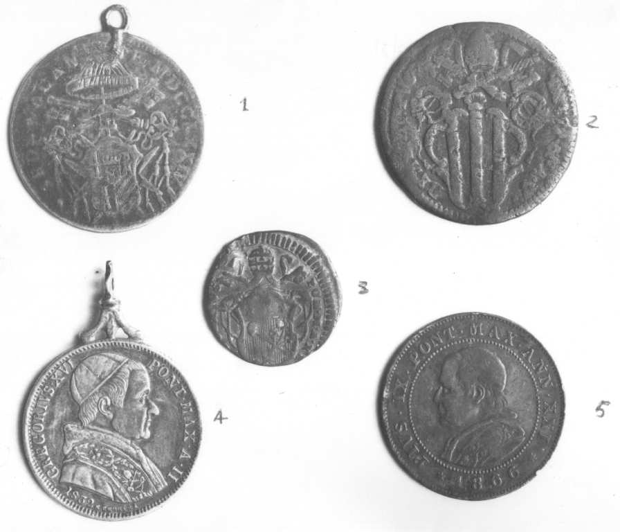 moneta - 1/2 scudo - ambito romano (sec. XVIII)