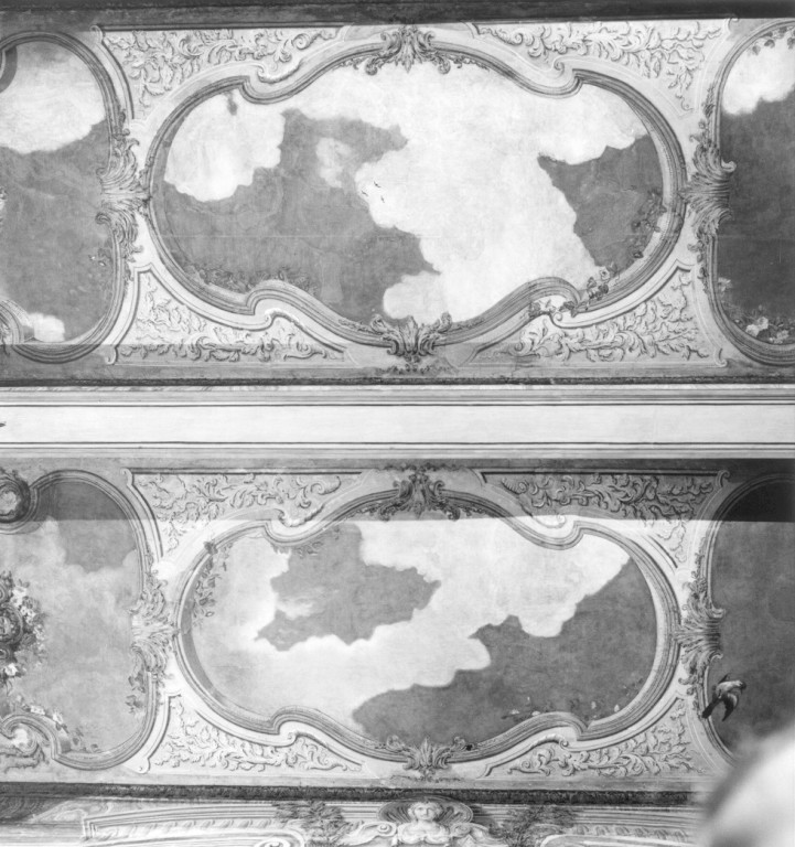 Finte architetture con apertura sul cielo (soffitto dipinto) di Olivieri Giovanni Battista (sec. XVIII)