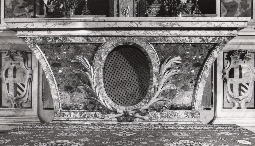 paliotto, elemento d'insieme - ambito Italia centrale (sec. XVII)