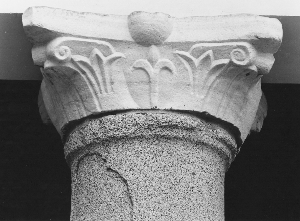 capitello corinzio - ambito romano (seconda metà, prima metà sec. V, sec. VI)