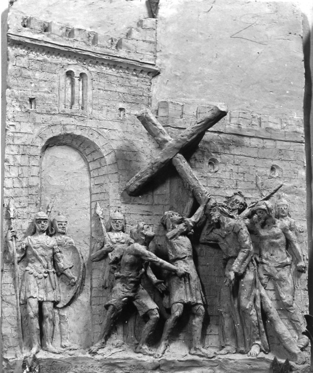 stazione II: Gesù caricato della croce (formella) di Sassetti Ghino (sec. XX)
