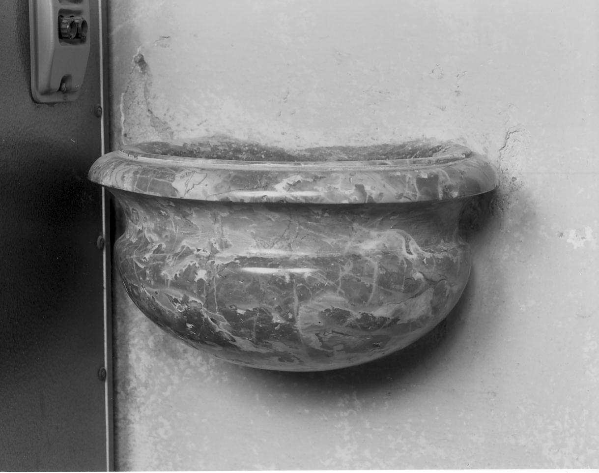acquasantiera da parete, opera isolata - manifattura cremonese (sec. XIX)