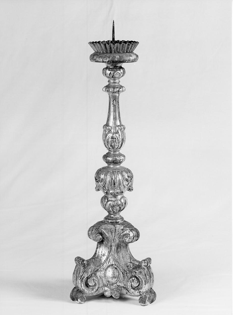 candeliere d'altare, elemento d'insieme - ambito cremonese (sec. XVIII)