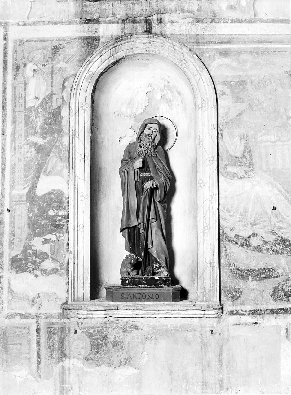 Sant'Antonio Abate (statua, opera isolata) di Righetti Emilio (secondo quarto sec. XX)