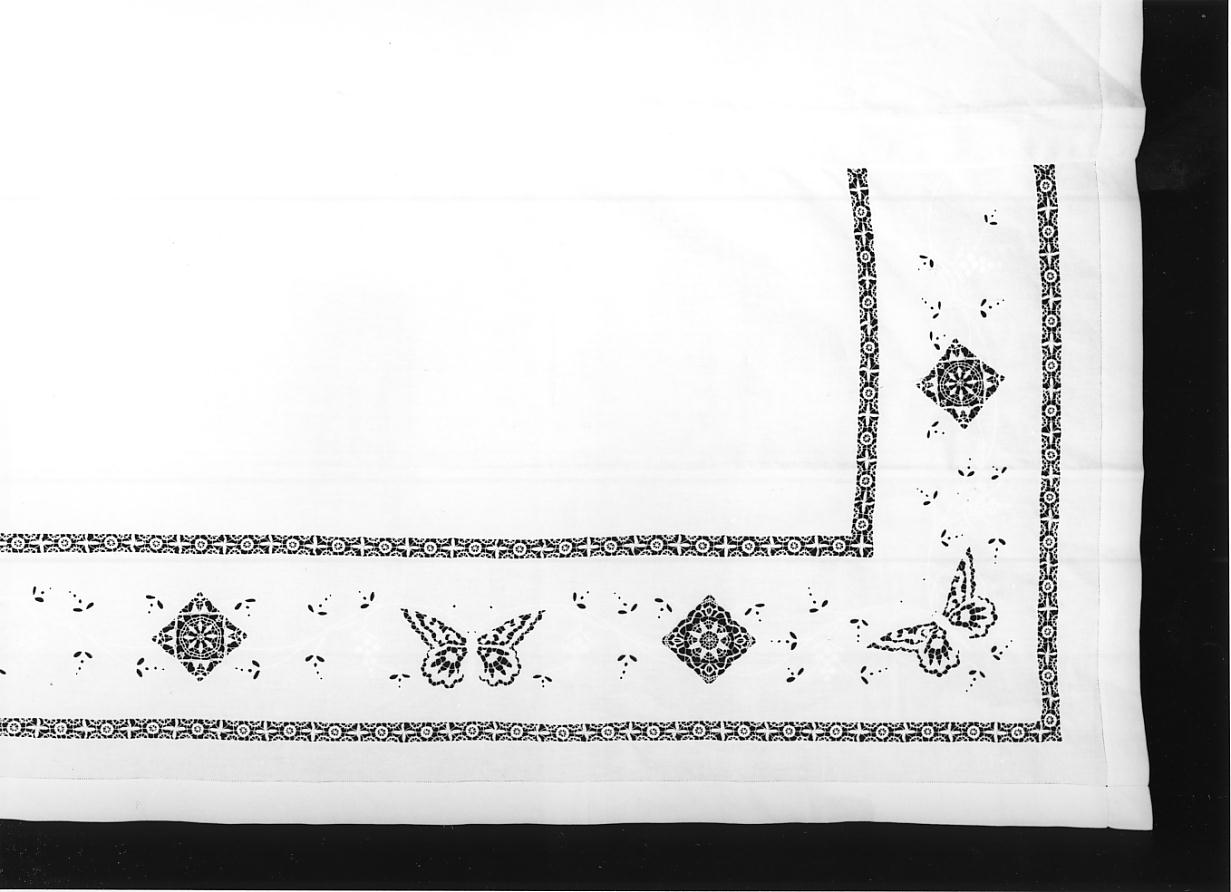 farfalle, motivi decorativi geometrici (tovaglia, opera isolata) - manifattura cremonese (primo quarto sec. XX)