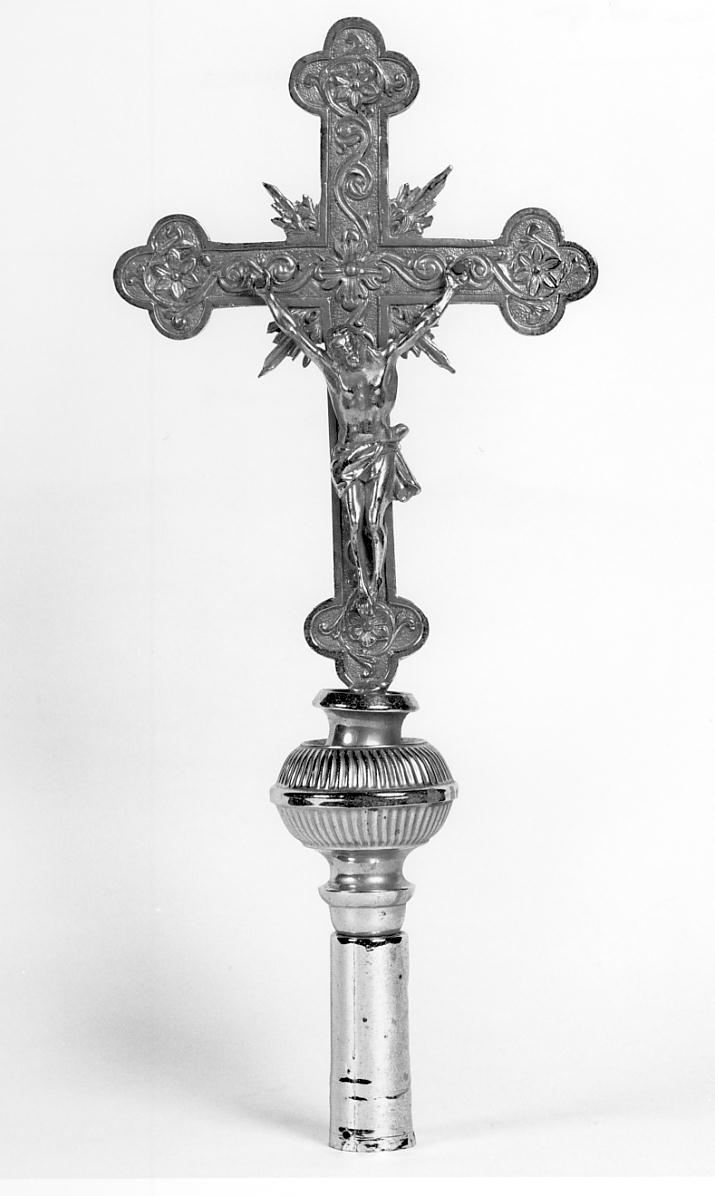 croce processionale, opera isolata - produzione lombarda (fine/inizio secc. XIX/ XX)