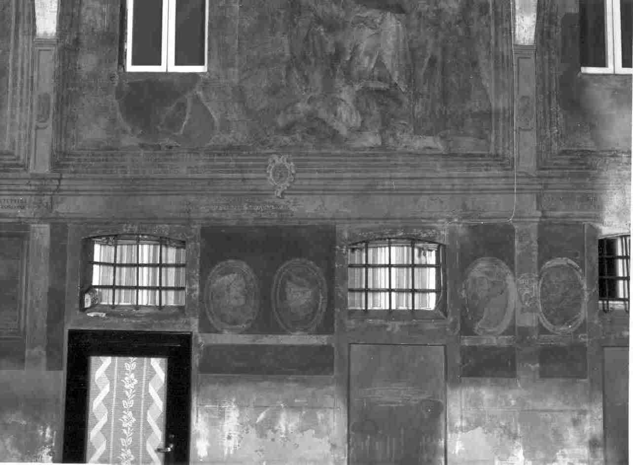 motivi decorativi a medaglioni con figure maschili (dipinto, opera isolata) - ambito bresciano (sec. XVII)