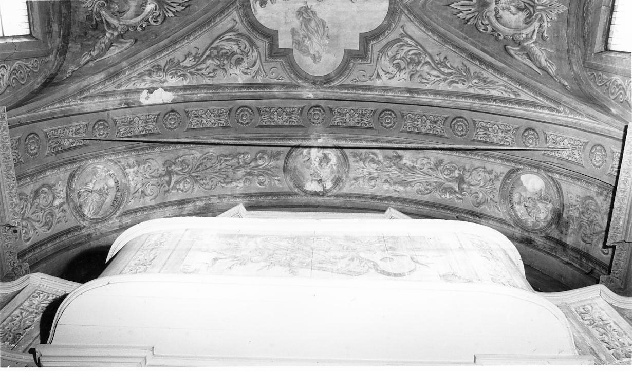 Aronne/ sibilla/ Melchisedech/ motivi decorativi vegetali con putti (dipinto) di Pizzini Ettore da Udine (sec. XX)