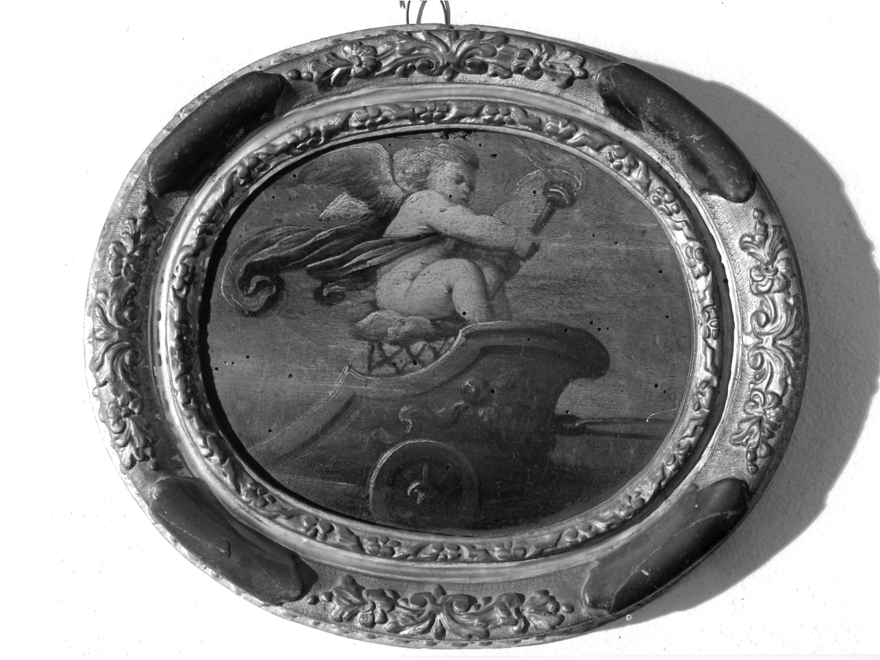 Putto con fiaccola su cocchio (dipinto, opera isolata) - ambito emiliano (prima metà sec. XVII)