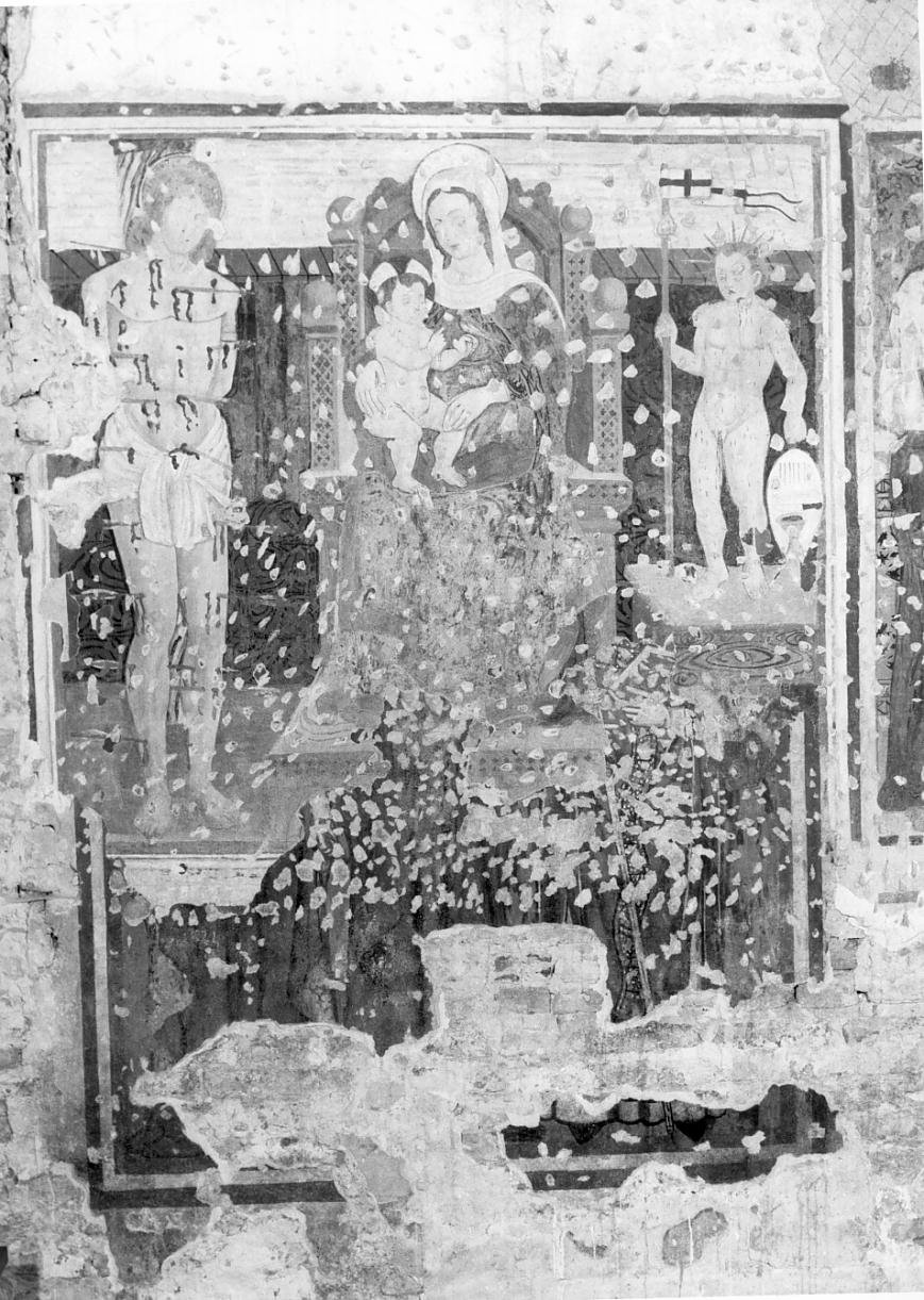 Madonna in trono tra San Sebastiano e il Beato Simonino/ Santo Vescovo (dipinto) - ambito mantovano (prima metà sec. XIV)