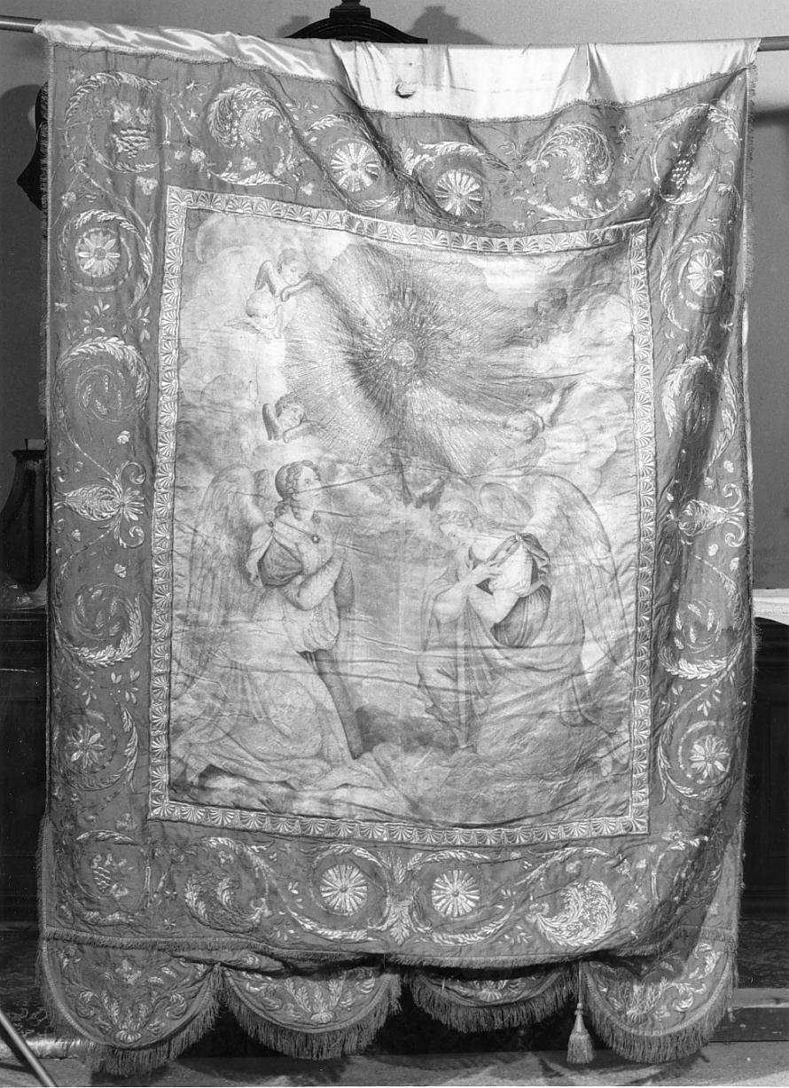 angeli adoranti il calice eucaristico (stendardo processionale) - ambito lombardo (secc. XVIII/ XIX)