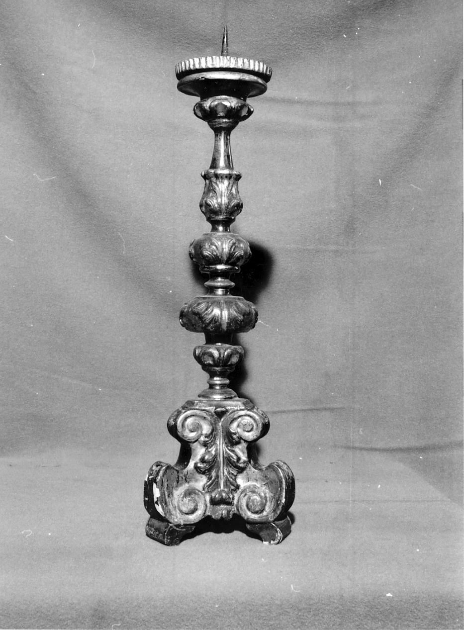 candeliere d'altare, serie - ambito cremonese (prima metà sec. XVIII)