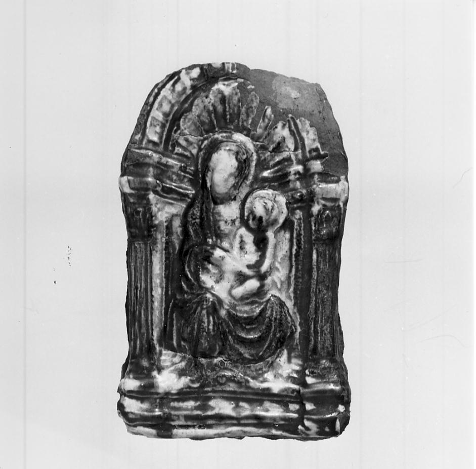 Madonna con Bambino (edicola, opera isolata) - manifattura italiana (sec. XVI)