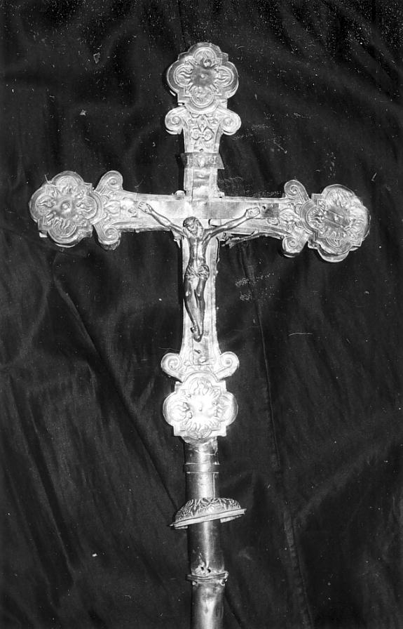 croce processionale, opera isolata - ambito Italia settentrionale (fine, inizio sec. XVI, sec. XVII)